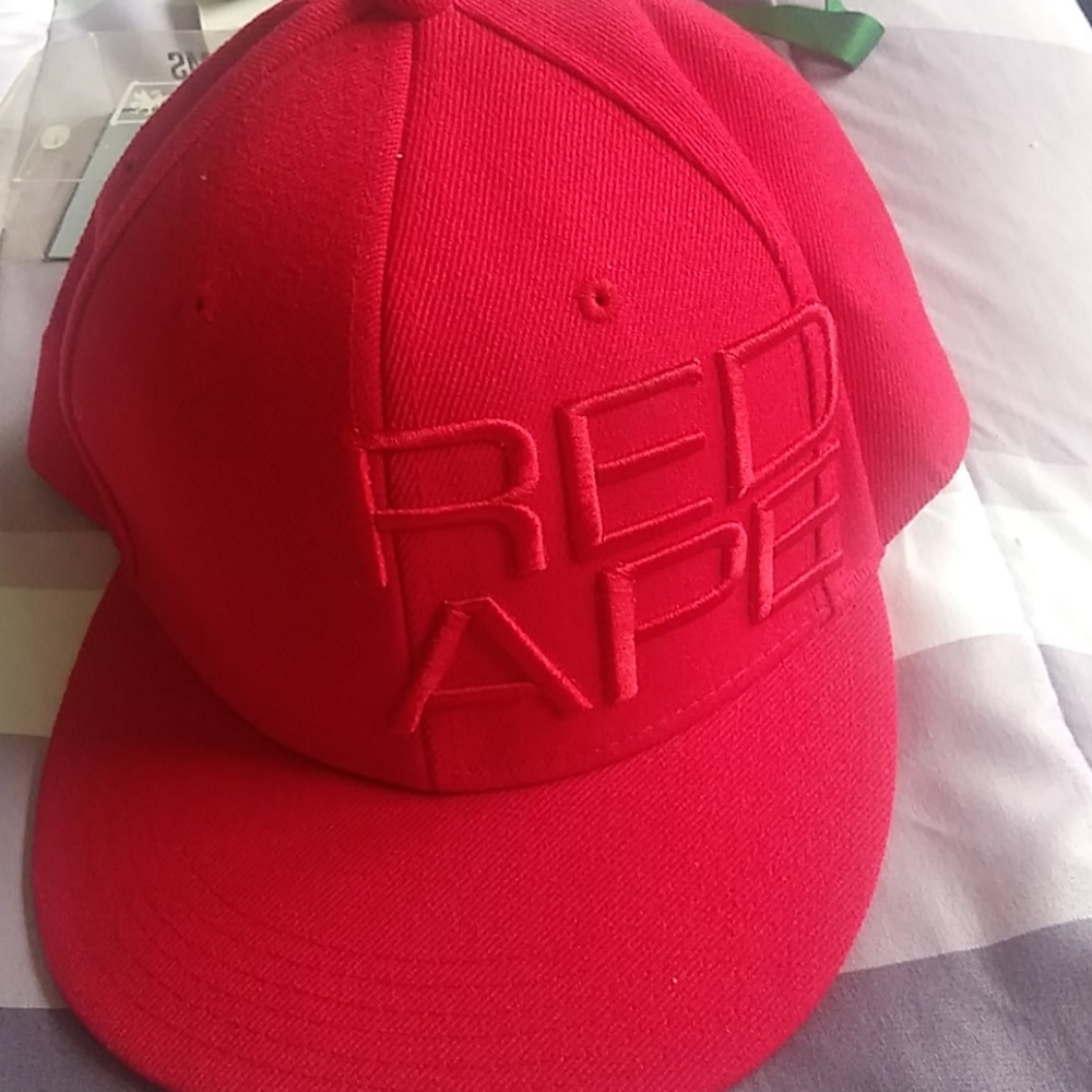 Red Ape Designer 7.25 Sz hat $28+Free hat